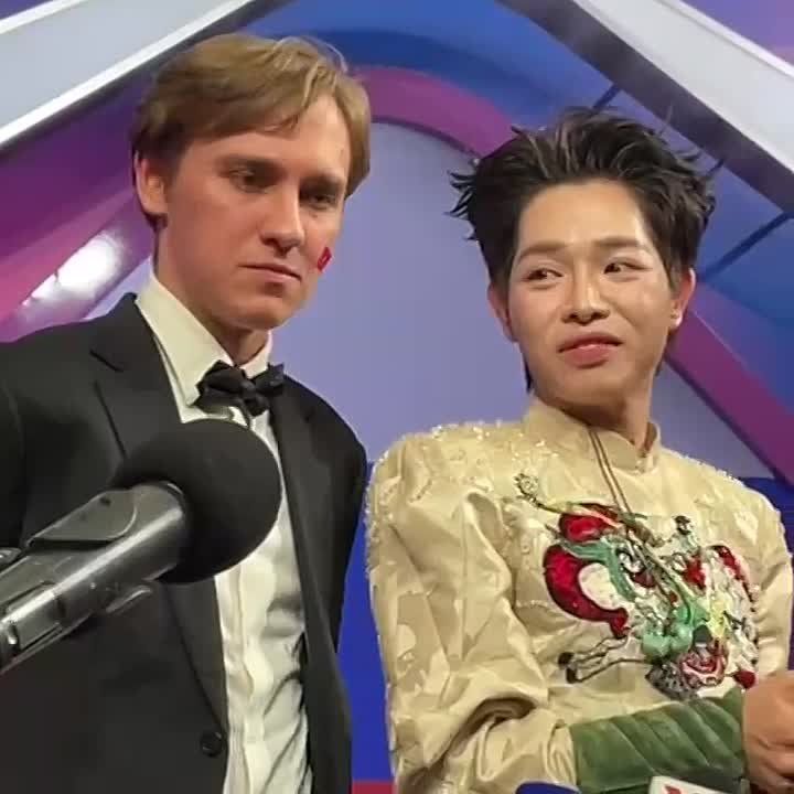   21 :