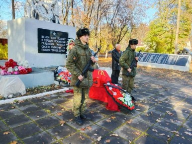 В Мельниково предали земле останки бойцов Красной Армии