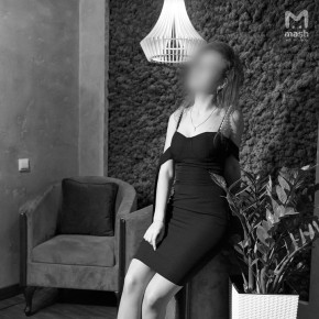 В Кудрово молодая девушка погибла, вывалившись из окна — в момент, когда арендодатель пришёл за деньгами