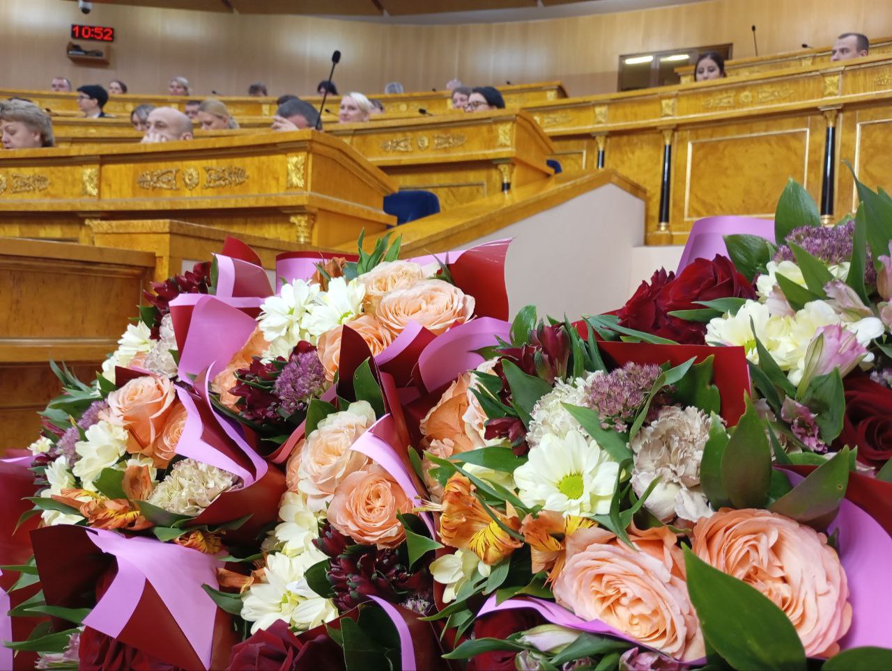 Александр Дрозденко поздравил судебных приставов региона с 160-летием образования института судебных приставов России Александр Дрозденко поздравил судебных приставов региона с 160-летием образования института судебных приставов России