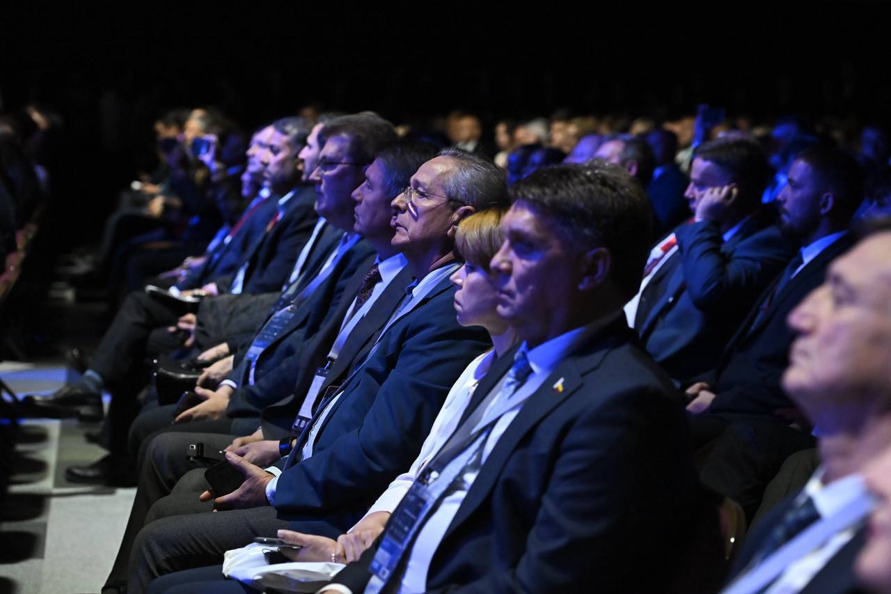 Технологии для жизни, а не жизнь для технологий Технологии для жизни, а не жизнь для технологий