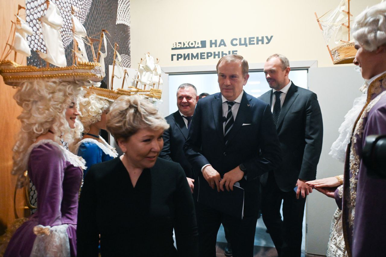 Губернатор Ленобласти Александр Дрозденко представил участникам регионального дня III Всероссийского муниципального форума «Малая родина — сила России» социальные проекты региона Губернатор Ленобласти Александр Дрозденко представил участникам регионального дня III Всероссийского муниципального форума «Малая родина — сила России» социальные проекты региона