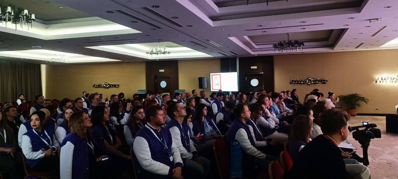 Продолжает свою работу образовательный Форум для молодежи «Выбор.ФМ.Сириус», который проходит на федеральной территории «Сириус» Продолжает свою работу образовательный Форум для молодежи «Выбор.ФМ.Сириус», который проходит на федеральной территории «Сириус»