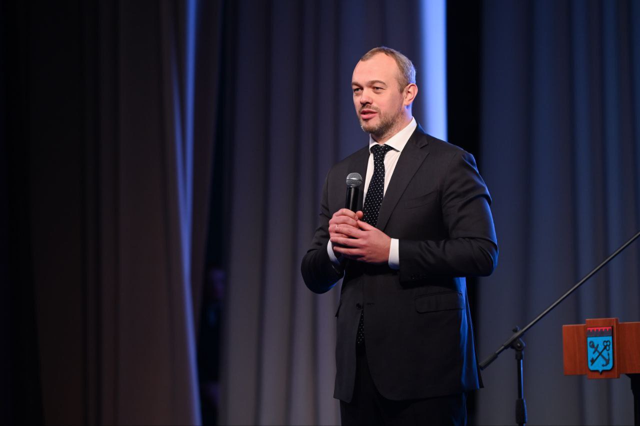 Евгений Грачев, заместитель начальника Управления Президента РФ по внутренней политике, на региональном дне форума ВАРМСУ в Тосно, где обсуждаются вопросы демографии и народосбережения на уровне муниципалитетов, отметил...