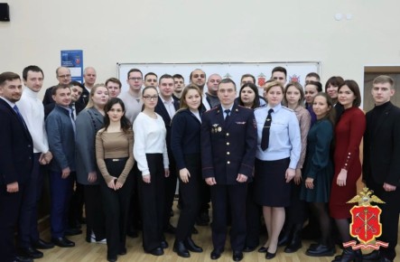 Учебные занятия в экспертно-криминалистическом центре ГУ МВД России по г. Санкт-Петербургу и Ленинградской области