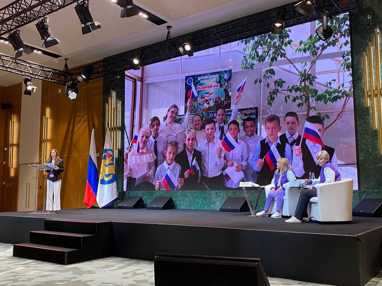 Третий день продолжает свою работу образовательный Форум для молодежи «Выбор.ФМ.Сириус», который проходит на федеральной территории «Сириус» Третий день продолжает свою работу образовательный Форум для молодежи «Выбор.ФМ.Сириус», который проходит на федеральной территории «Сириус»