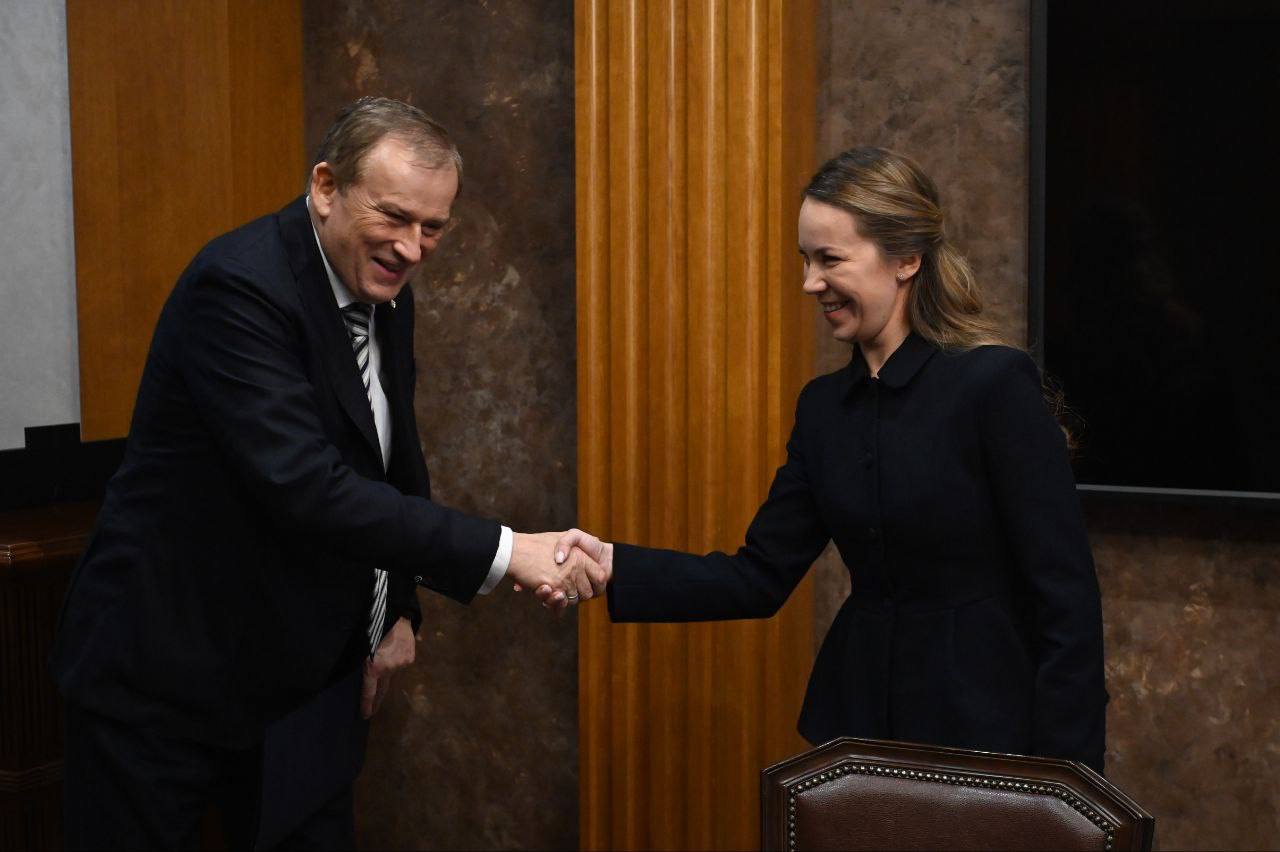 Александр Дрозденко на встрече с замминистра просвещения Ириной Шварцман анонсировал конкретные шаги по развитию образования в Ленобласти