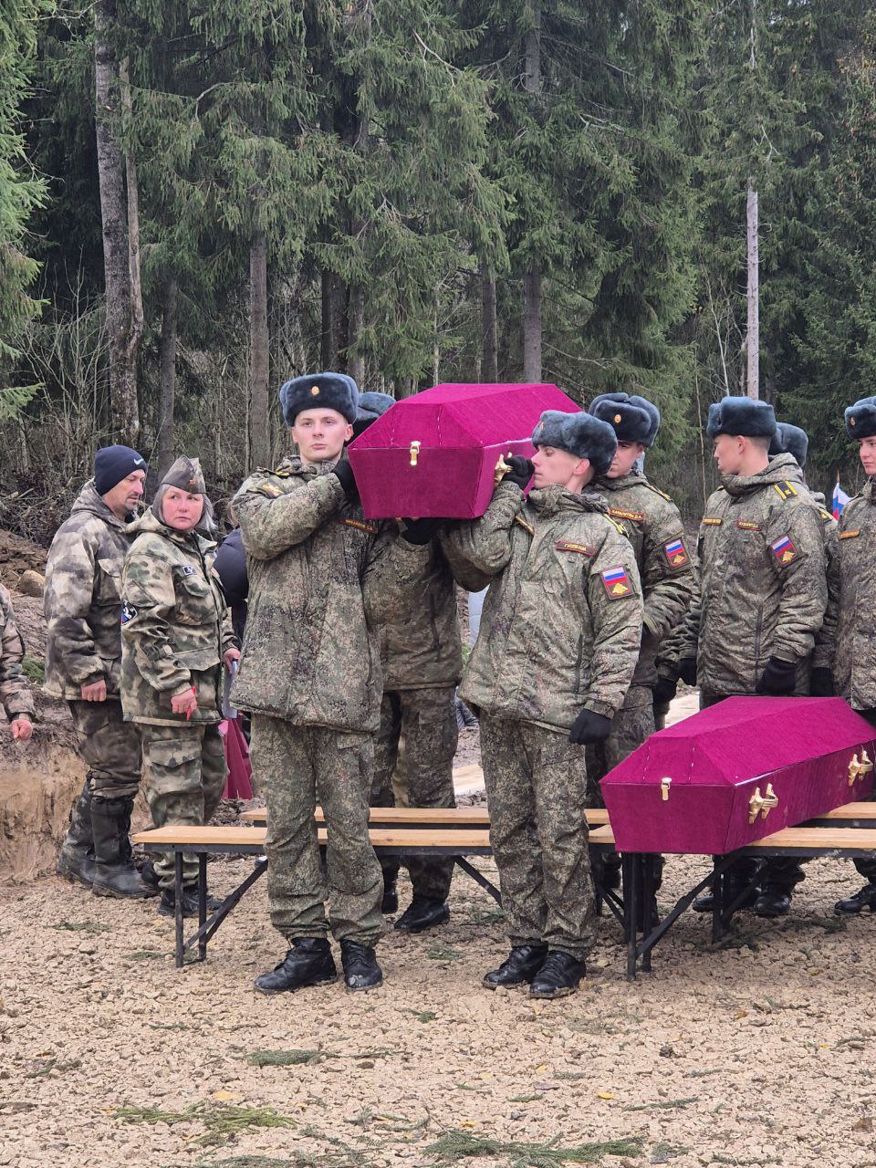 Председатель территориальной избирательной комиссии Волосовского муниципального района Марианна Понамаренко приняла участие в торжественно-траурной церемонии перезахоронения останков погибших при защите Отечества советских... Председатель территориальной избирательной комиссии Волосовского муниципального района Марианна Понамаренко приняла участие в торжественно-траурной церемонии перезахоронения останков погибших при защите Отечества советских...