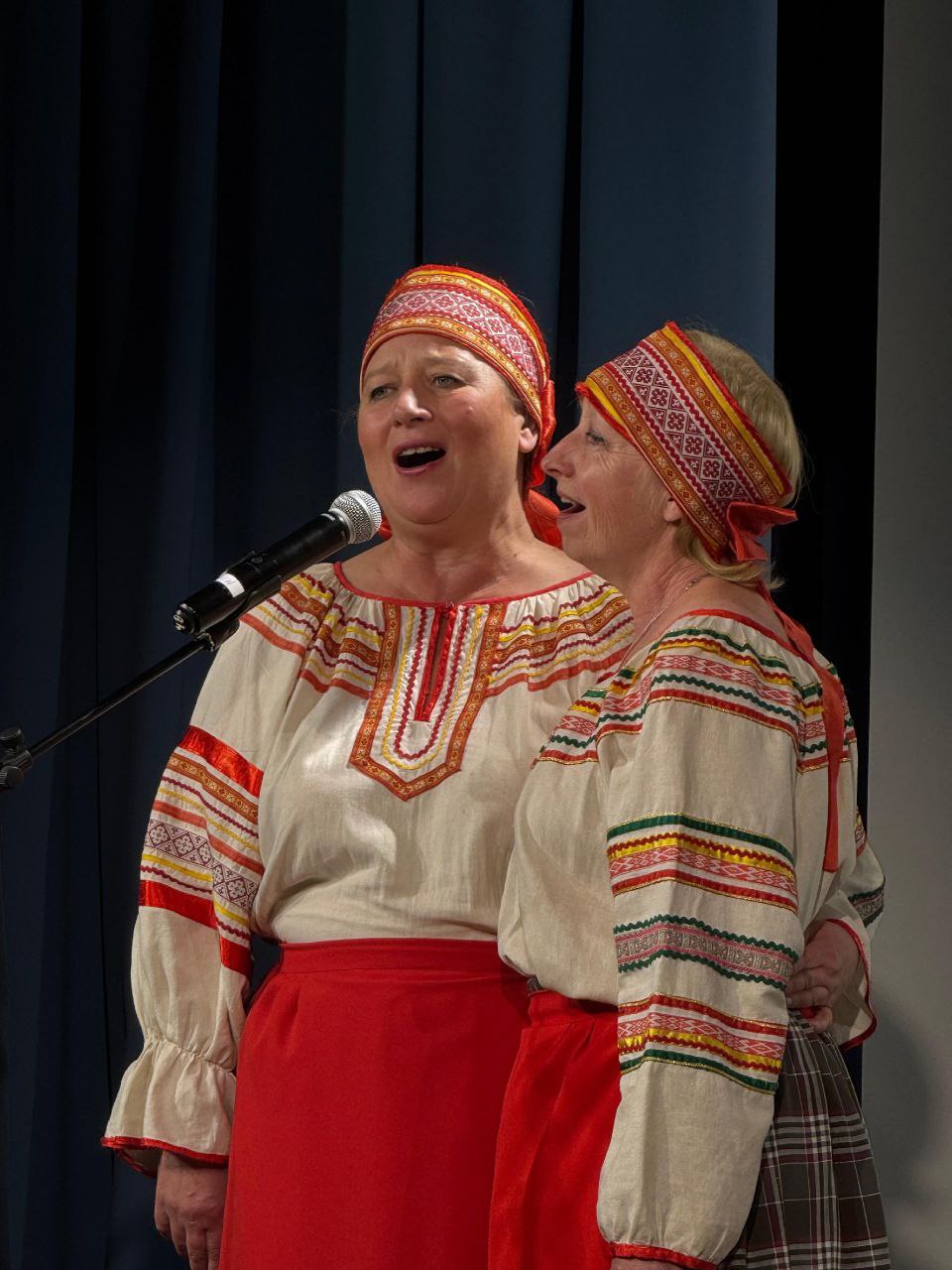 Жёлтый и зелёный— главные цвета вепсского рукоделия Жёлтый и зелёный— главные цвета вепсского рукоделия