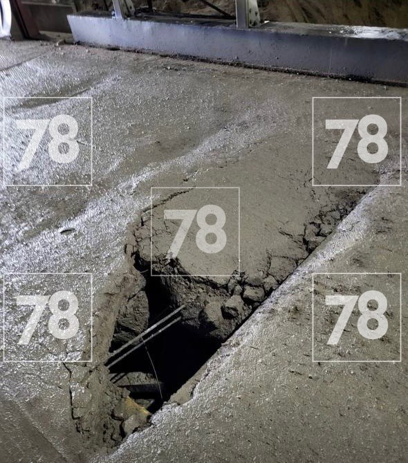 Временный мост через реку Лугу разрушился спустя месяц работы Временный мост через реку Лугу разрушился спустя месяц работы