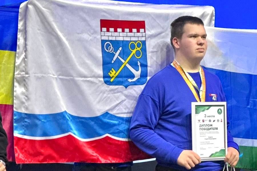      4 ,     -              ...