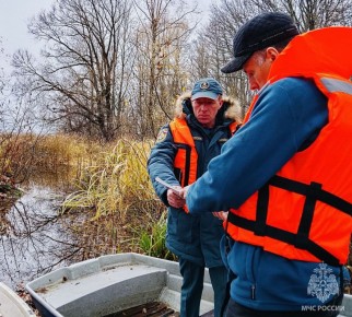 ПАТРУЛИРОВАНИЕ ВОДОЕМОВ: ОСЕННЯЯ БЕЗОПАСНОСТЬ