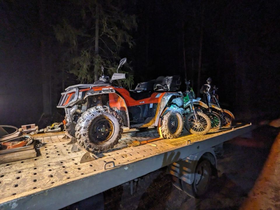 На ООПТ Ленобласти конфисковали мотоциклы и квадроциклы нарушителей На ООПТ Ленобласти конфисковали мотоциклы и квадроциклы нарушителей