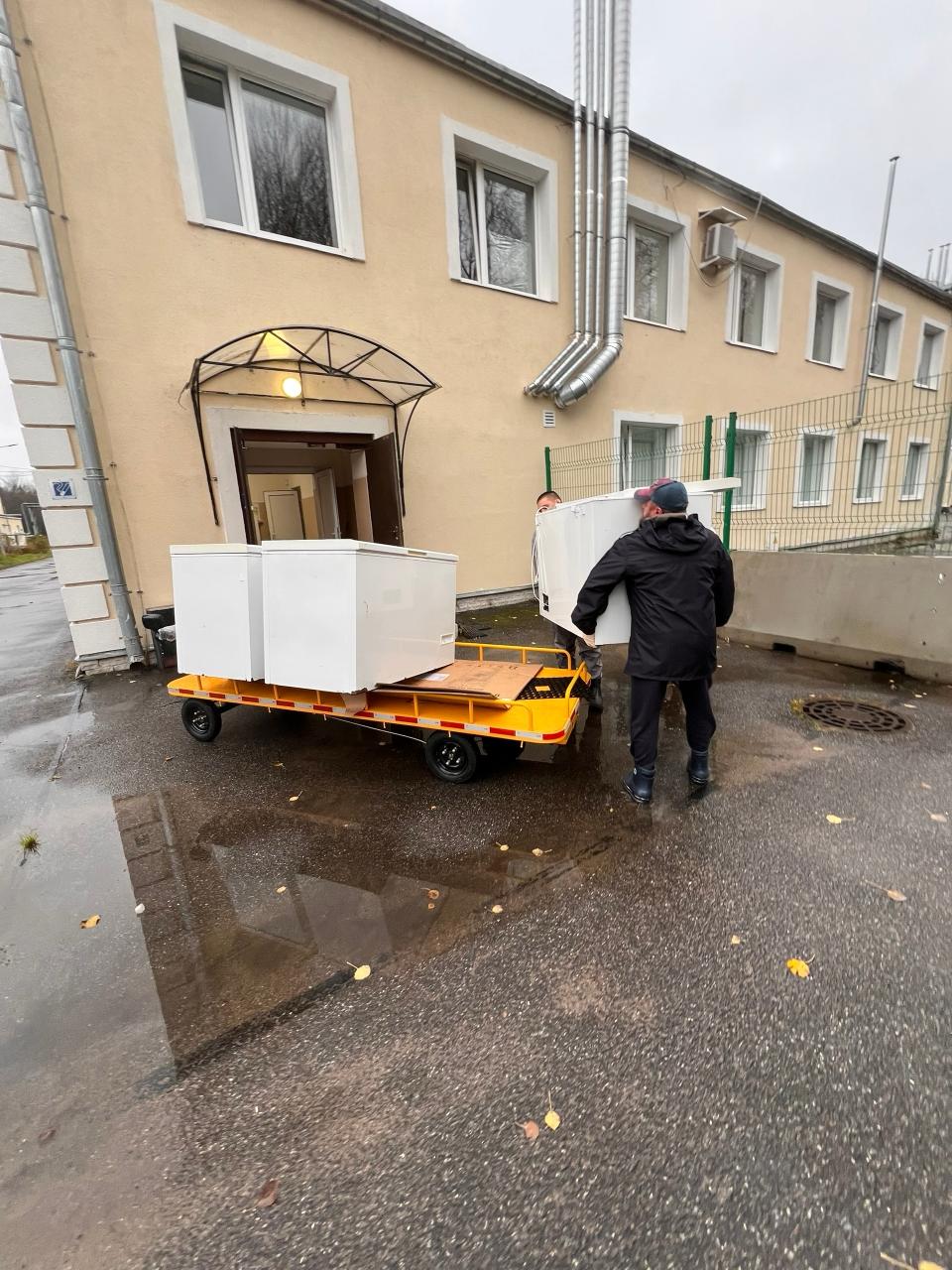 В Центре изучения и сохранения морских млекопитающих в Репино прошел субботник В Центре изучения и сохранения морских млекопитающих в Репино прошел субботник