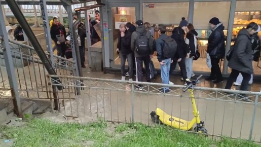 В метро Петербурга подтопление станции «Девяткино» объяснили «городскими какими-то техническими неполадками»