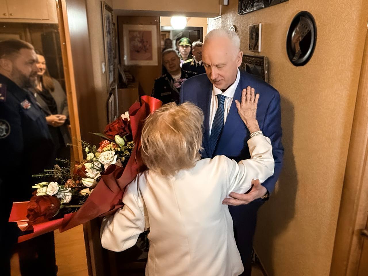 Председатель СК России навестил участницу Великой Отечественной войны Полину Дмитриевну Громову Председатель СК России навестил участницу Великой Отечественной войны Полину Дмитриевну Громову