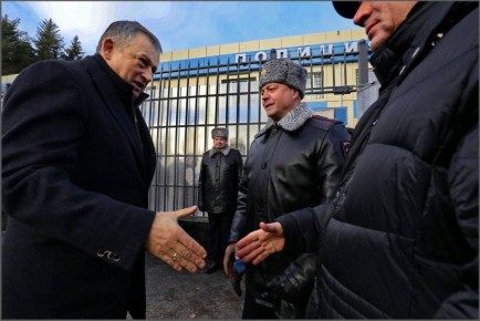 Губернатор Ленинградской области Александр Дрозденко поздравил сотрудников органов внутренних дел с профессиональным праздником: