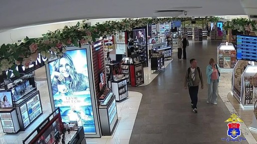 В аэропорту «Пулково» пассажирка украла блески для губ перед вылетом в Турцию