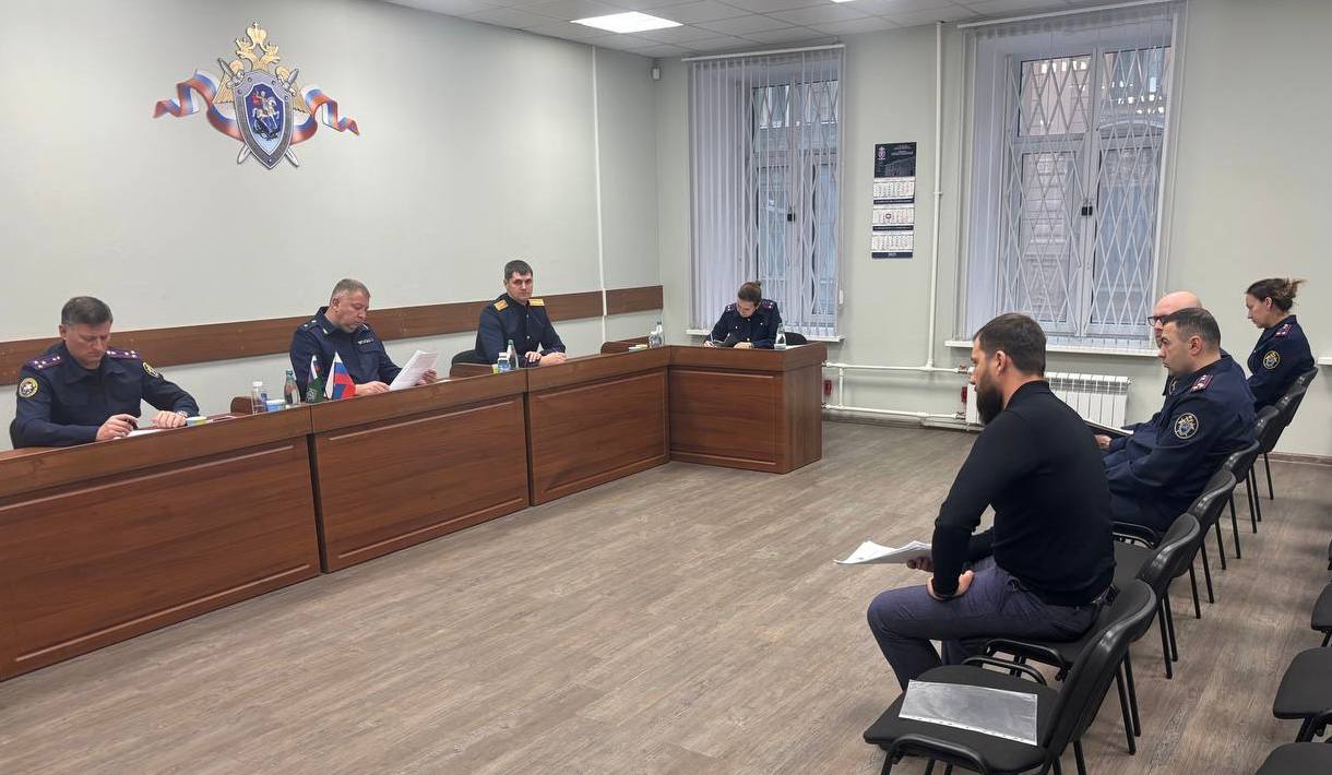 Руководитель Главного следственного управления СК России по городу Санкт-Петербургу провел выездной личный прием граждан Руководитель Главного следственного управления СК России по городу Санкт-Петербургу провел выездной личный прием граждан