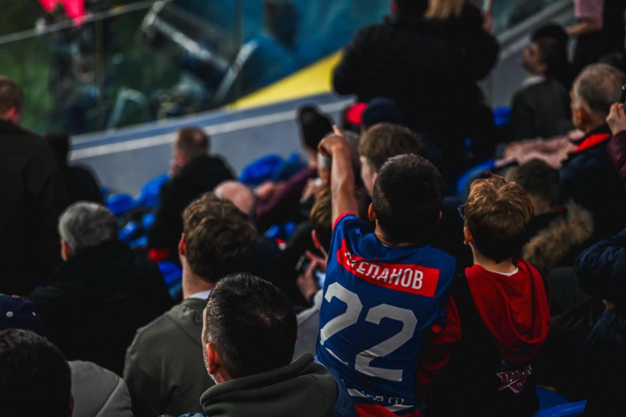 Александр Дрозденко и Александр Дюков договорились о развитии футбола в Ленобласти Александр Дрозденко и Александр Дюков договорились о развитии футбола в Ленобласти