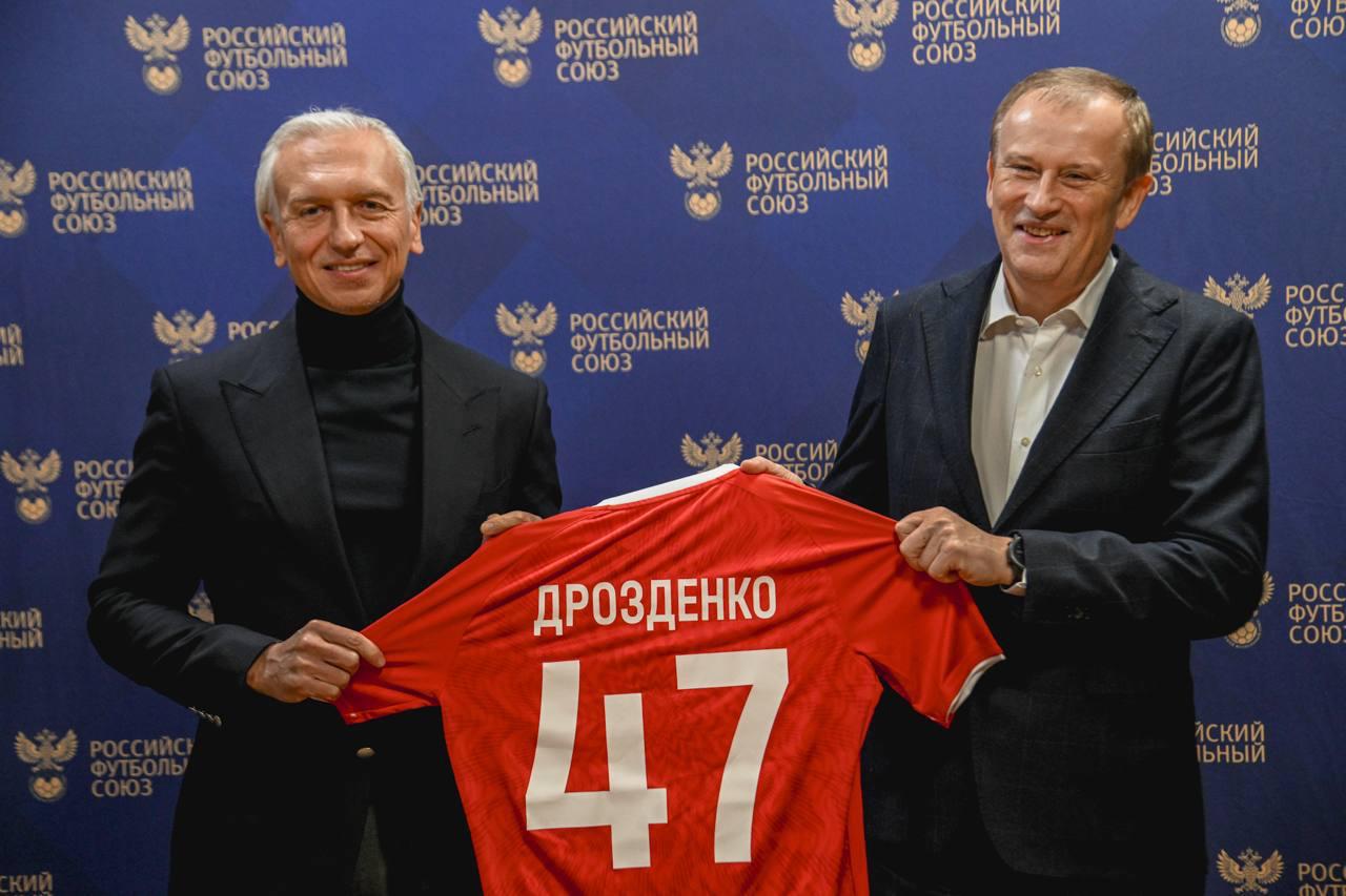 Александр Дрозденко и Александр Дюков договорились о развитии футбола в Ленобласти Александр Дрозденко и Александр Дюков договорились о развитии футбола в Ленобласти