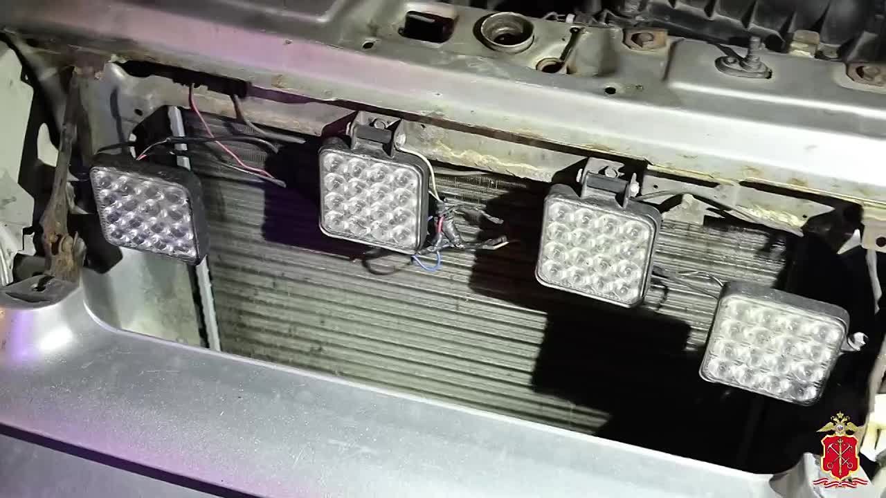 Полиция провела масштабную проверку водителей в центре Петербурга