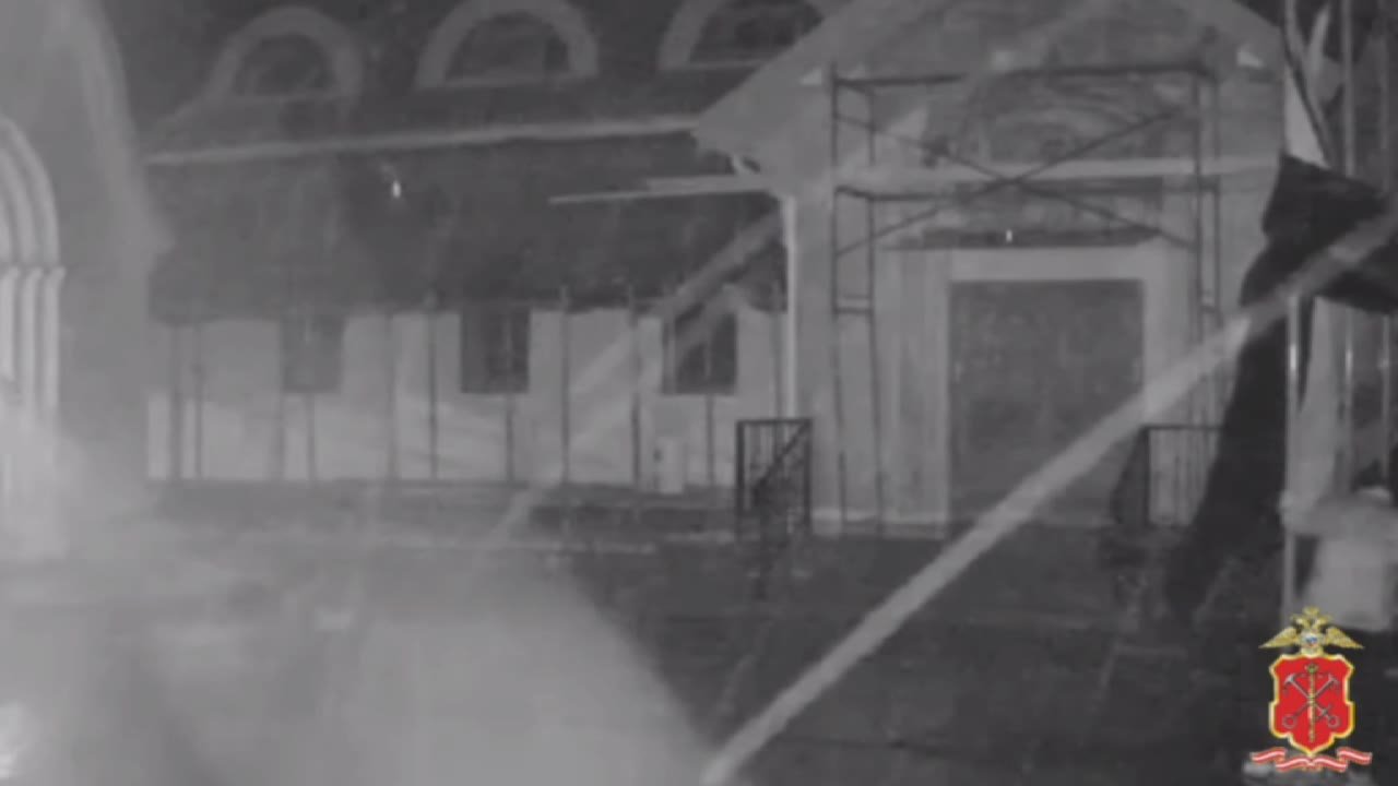 Двое 15-летних подростков уличены полицейскими Ленобласти в краже сейфа из Храма в деревне Хиттолово