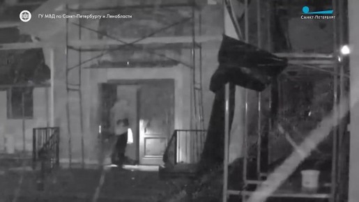 Полиция задержала двух 15-летних подростков, совершивших кражу из свечной лавки храма в деревне Хиттолово 14 ноября