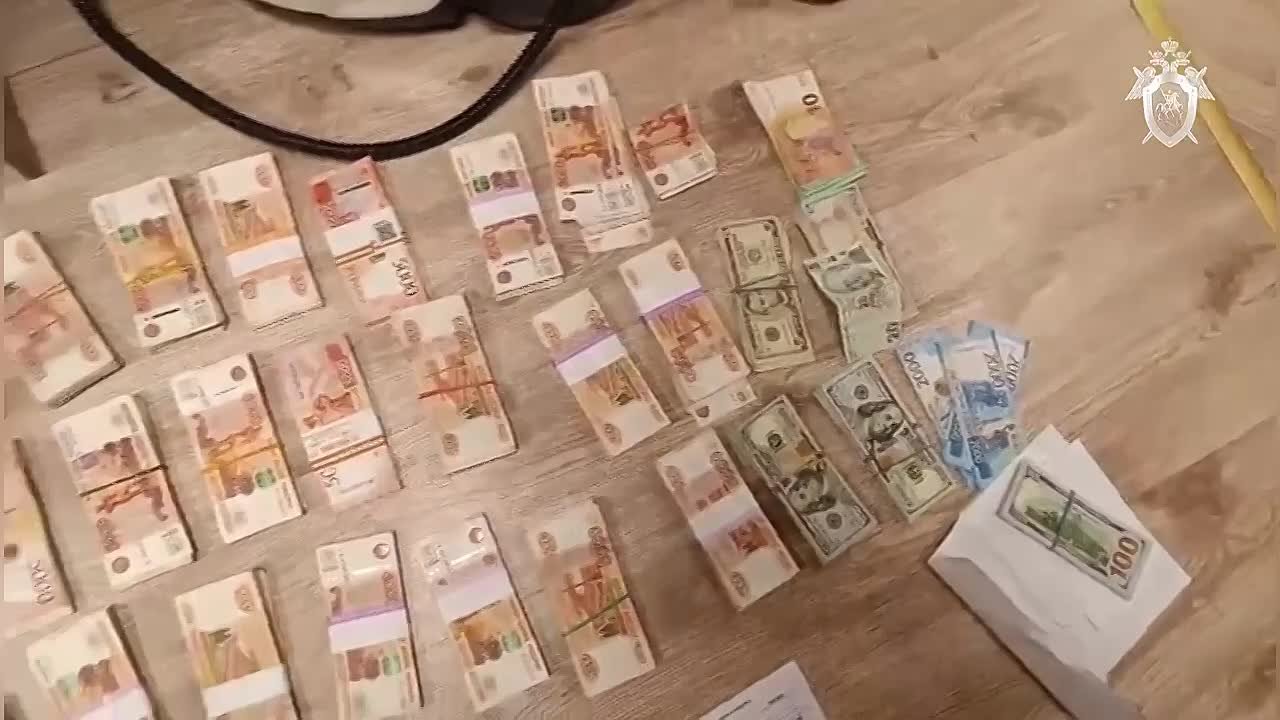 В Ленобласти задержаны высокопоставленные взяточники, обокравшие многодетных и защитников Отечества