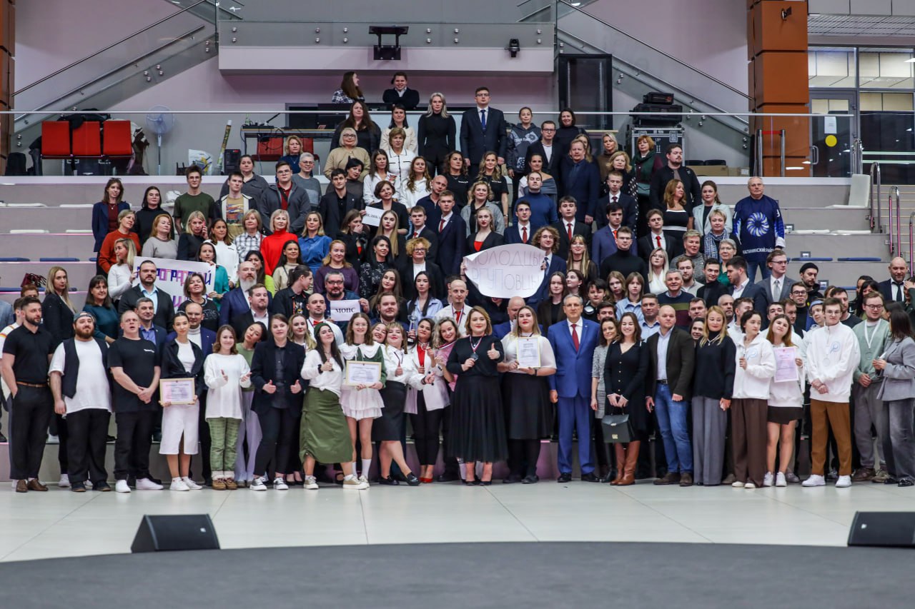 В Санкт Петербурге прошел четвертый сезон избирательного КВН В Санкт Петербурге прошел четвертый сезон избирательного КВН