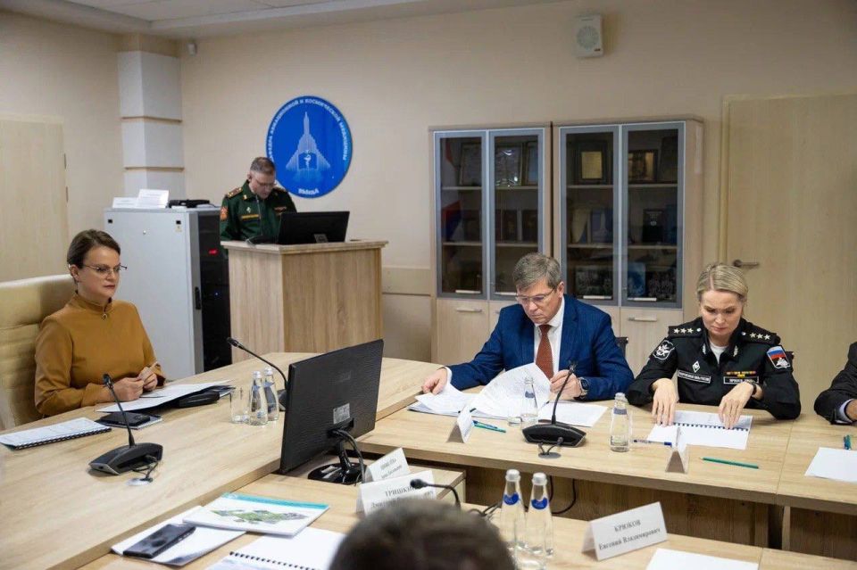  :            -   . .   -