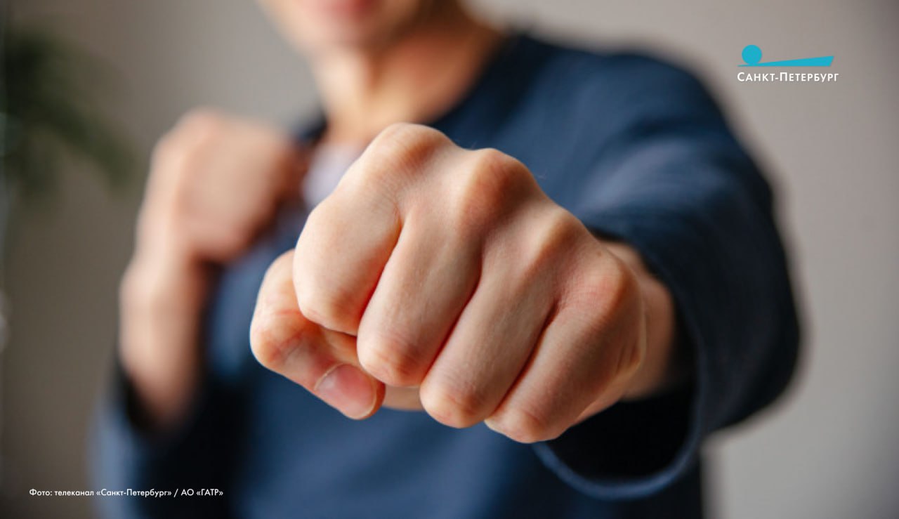 В Мурино возбуждено уголовное дело о хулиганстве после ночной драки с участием подростков во дворе дома на улице Шоссе в Лаврики