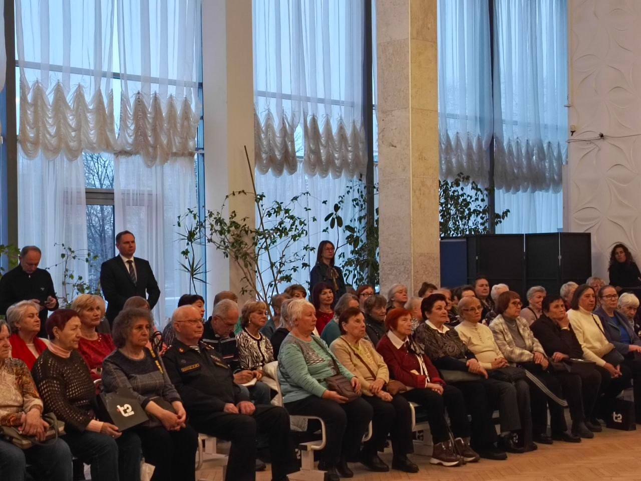 Урок «Безопасность с заботой» прошёл 20 ноября 2025 года в Белом зале Администрации Курортного района (г. Сестрорецк, пл. Свободы, 1) Урок «Безопасность с заботой» прошёл 20 ноября 2025 года в Белом зале Администрации Курортного района (г. Сестрорецк, пл. Свободы, 1)