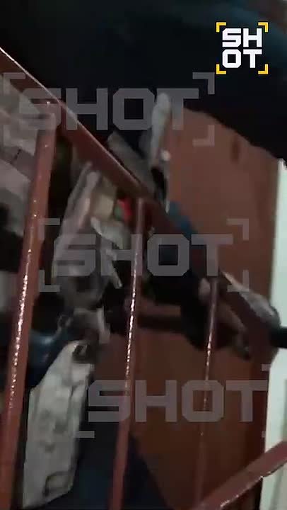 Террорист-наркоман хотел выпрыгнуть из окна, наивно пытаясь сбежать от питерского СОБРа