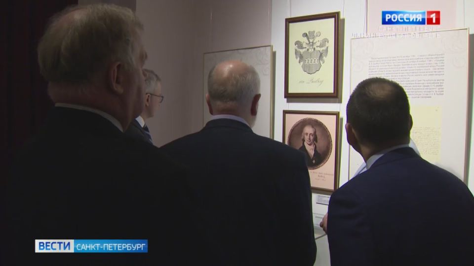 На Смоленском лютеранском кладбище открыли памятник Андрею Будбергу