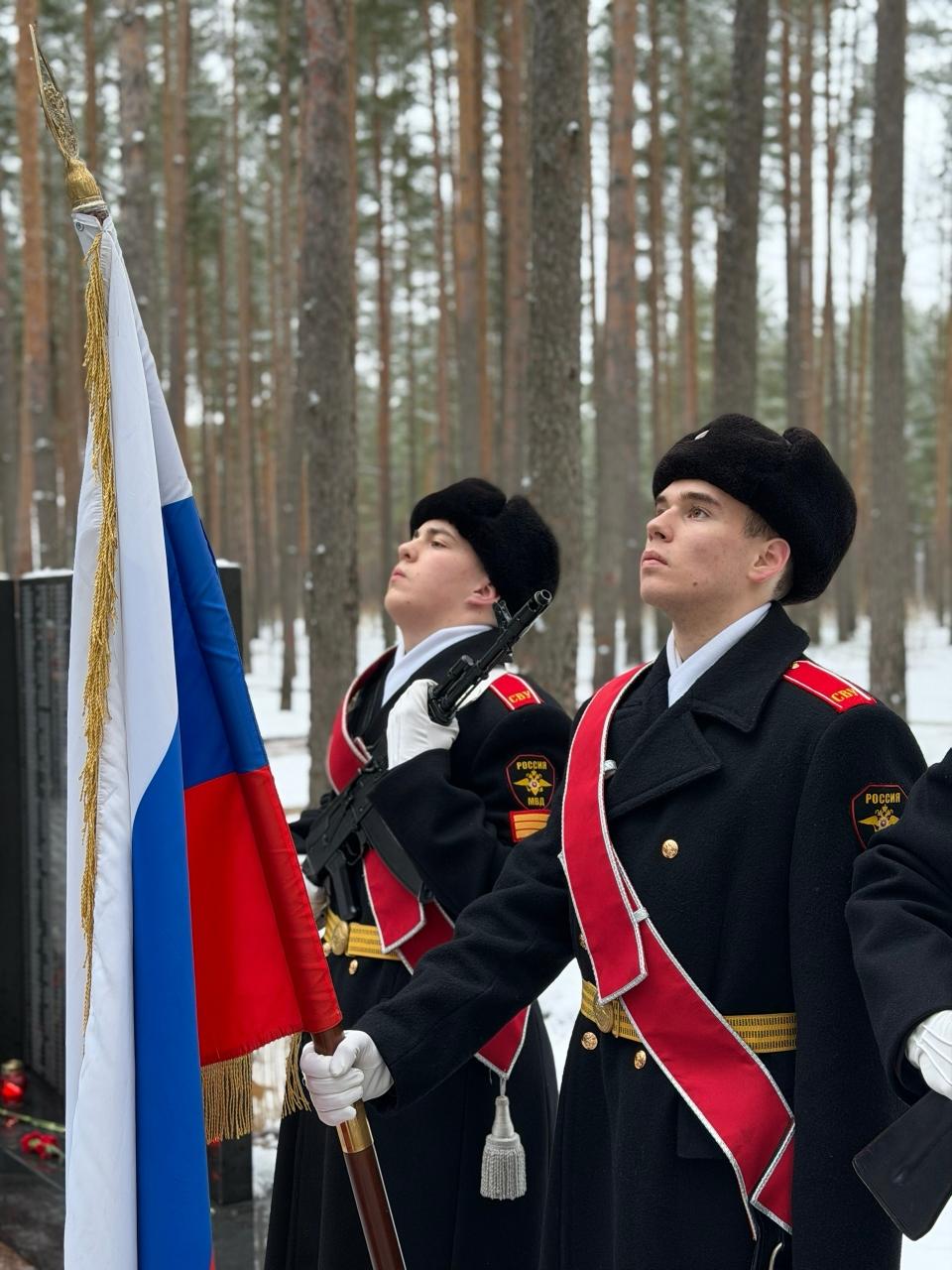 В Кировском районе восстановили воинское захоронение времен Великой Отечественной В Кировском районе восстановили воинское захоронение времен Великой Отечественной