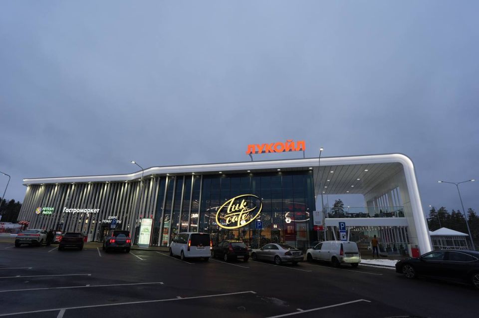 На трассе М-11 «Нева» в Ленинградской области состоялось торжественное открытие флагманской МФЗ