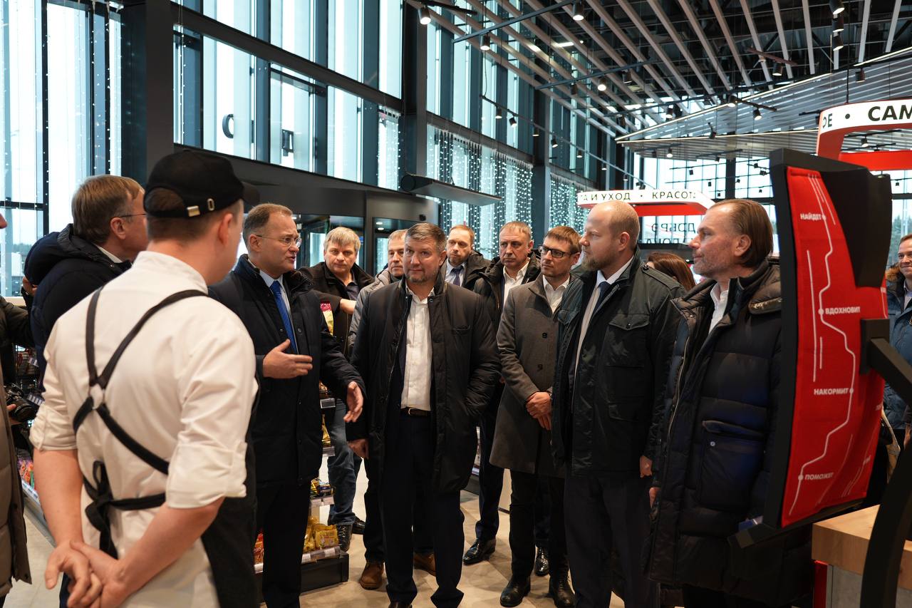 На трассе М-11 «Нева» в Ленинградской области состоялось торжественное открытие флагманской МФЗ На трассе М-11 «Нева» в Ленинградской области состоялось торжественное открытие флагманской МФЗ