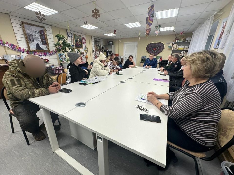 Подпорожским городским прокурором Дмитрием Серновым при участии руководителей органов местного самоуправления, органов внутренних дел, службы судебных приставов, военного комиссариата и представителя филиала государственного...