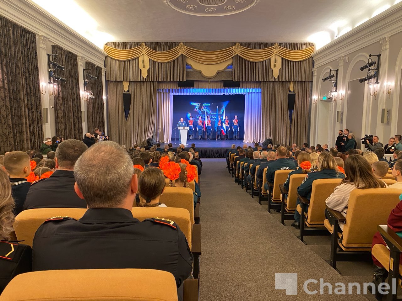 В Большом Гатчинском дворце прошла церемония награждения личного состава Ленинградской областной подсистемы РСЧС В Большом Гатчинском дворце прошла церемония награждения личного состава Ленинградской областной подсистемы РСЧС