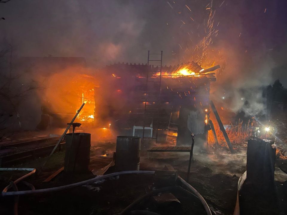 За прошедшие сутки подразделения территориального пожарно-спасательного гарнизона Ленинградской области реагировали на 9 оперативных событий: