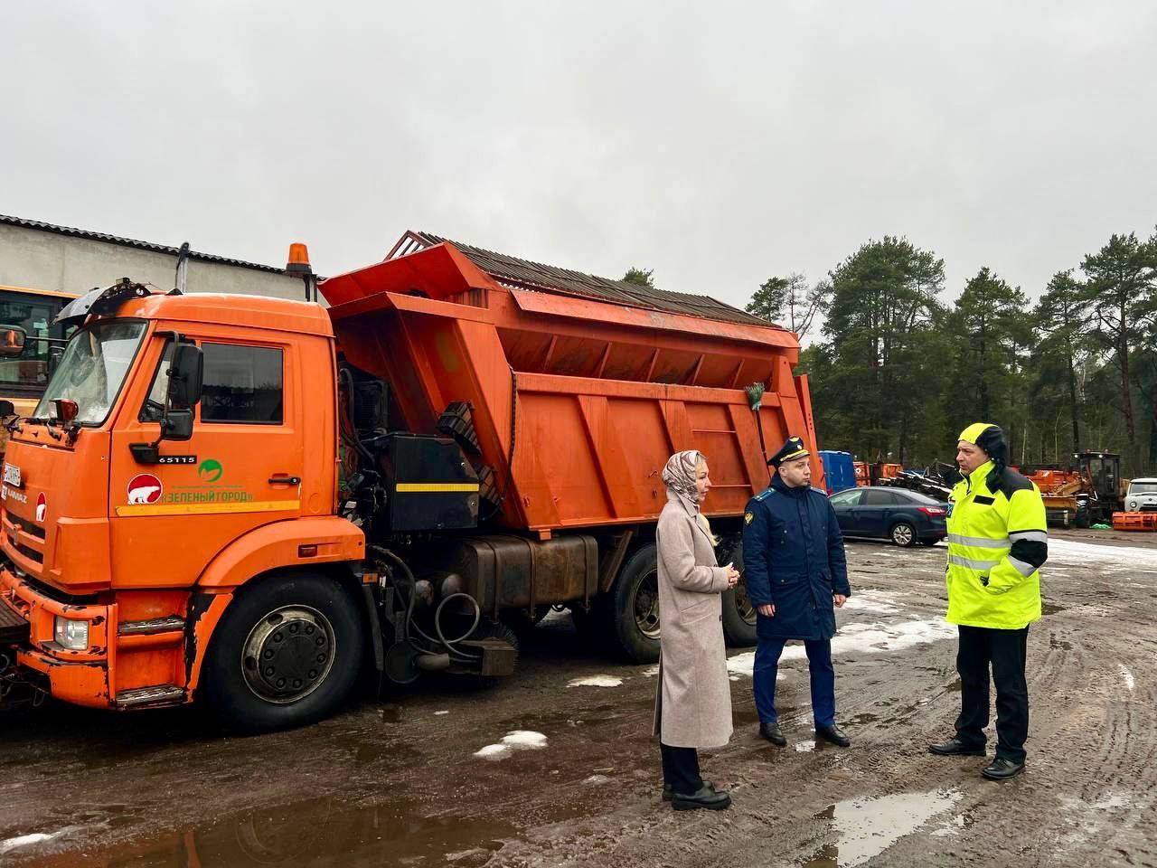 Приозерская городская прокуратура оценила работу дорожных служб зимой Приозерская городская прокуратура оценила работу дорожных служб зимой