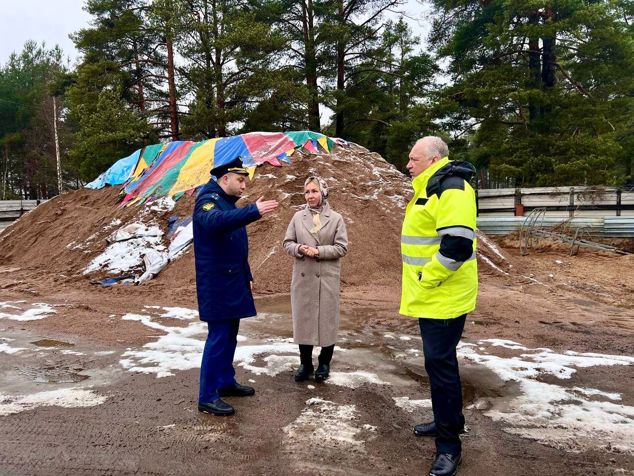 Приозерская городская прокуратура оценила работу дорожных служб зимой