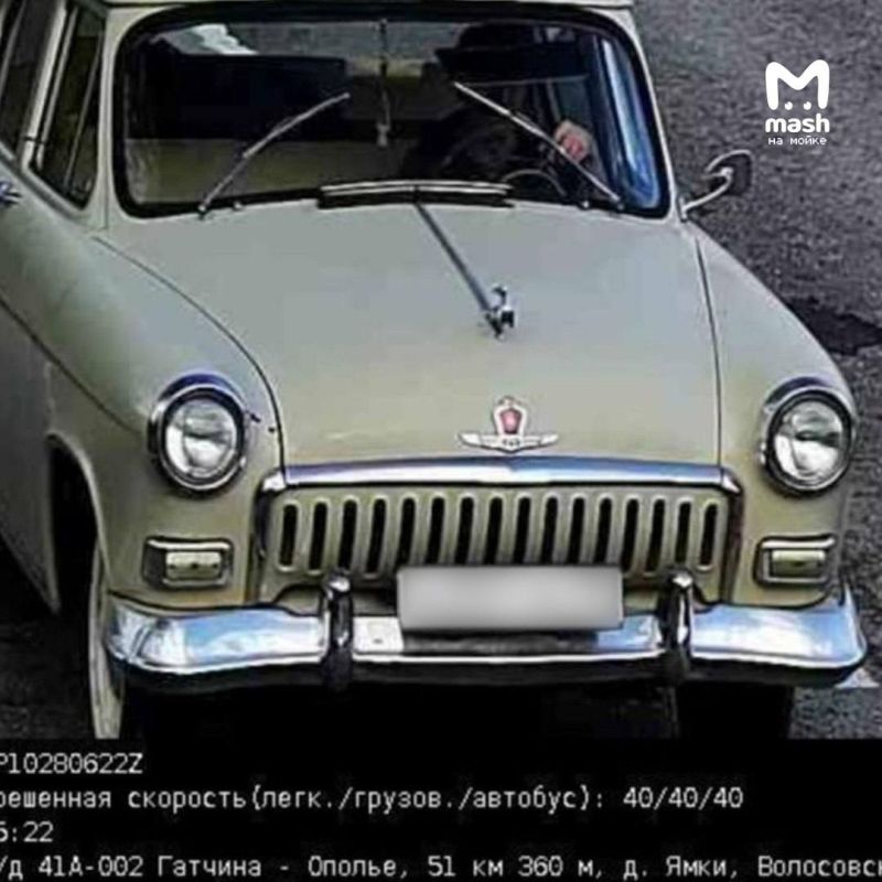 Самые недальновидные угонщики нашлись в Ленобласти: прибрали к рукам приметную ретро-"Волгу" и хасанили на ней по дорогам