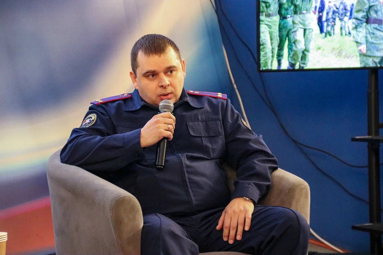 Руководство и сотрудники следственного управления СК России по Ленинградской области приняли участие торжественном закрытии Вахты памяти-2025 в Ленинградской области Руководство и сотрудники следственного управления СК России по Ленинградской области приняли участие торжественном закрытии Вахты памяти-2025 в Ленинградской области