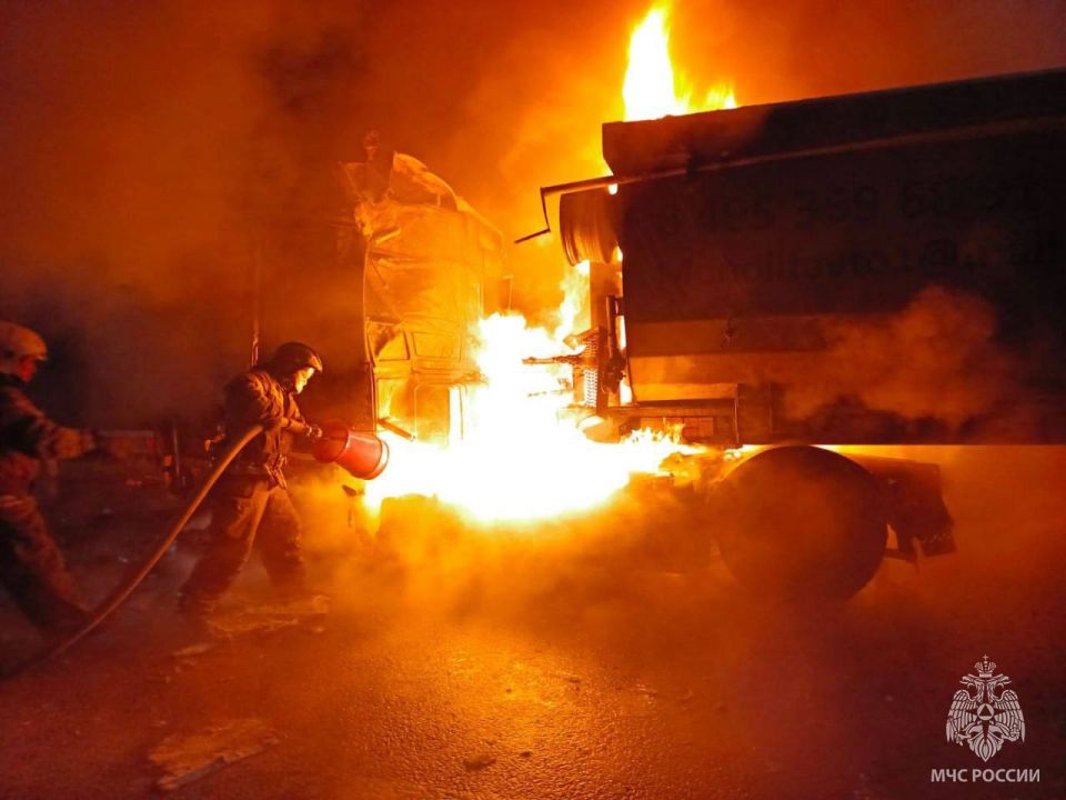 За прошедшую неделю подразделения территориального пожарно-спасательного гарнизона Ленинградской области реагировали на 85 оперативных событий: