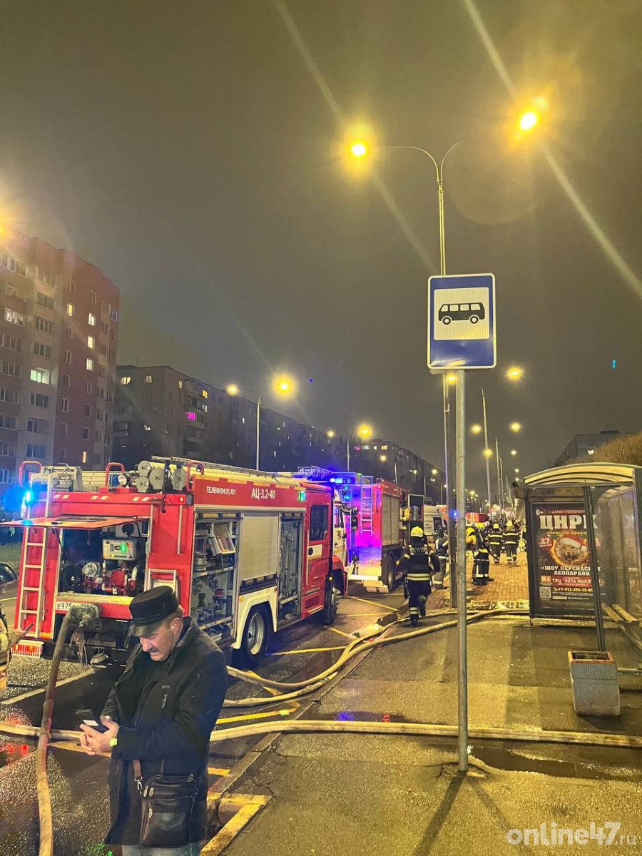 Правобережный рынок продолжает полыхать: пожар распространился на площадь 300 “квадратов” Правобережный рынок продолжает полыхать: пожар распространился на площадь 300 “квадратов”