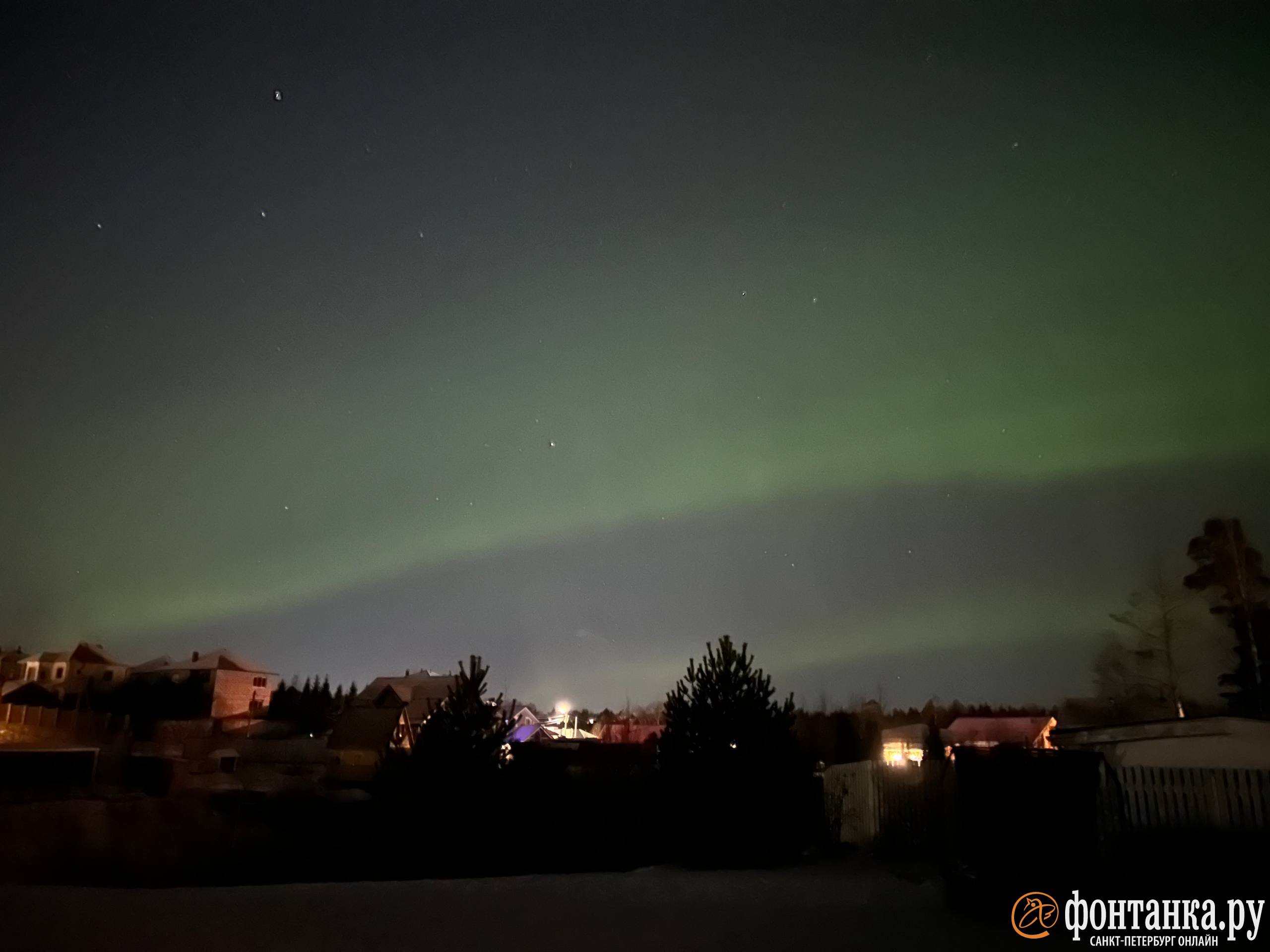 Северное сияние заглянуло в Ленобласть этой ночью Северное сияние заглянуло в Ленобласть этой ночью