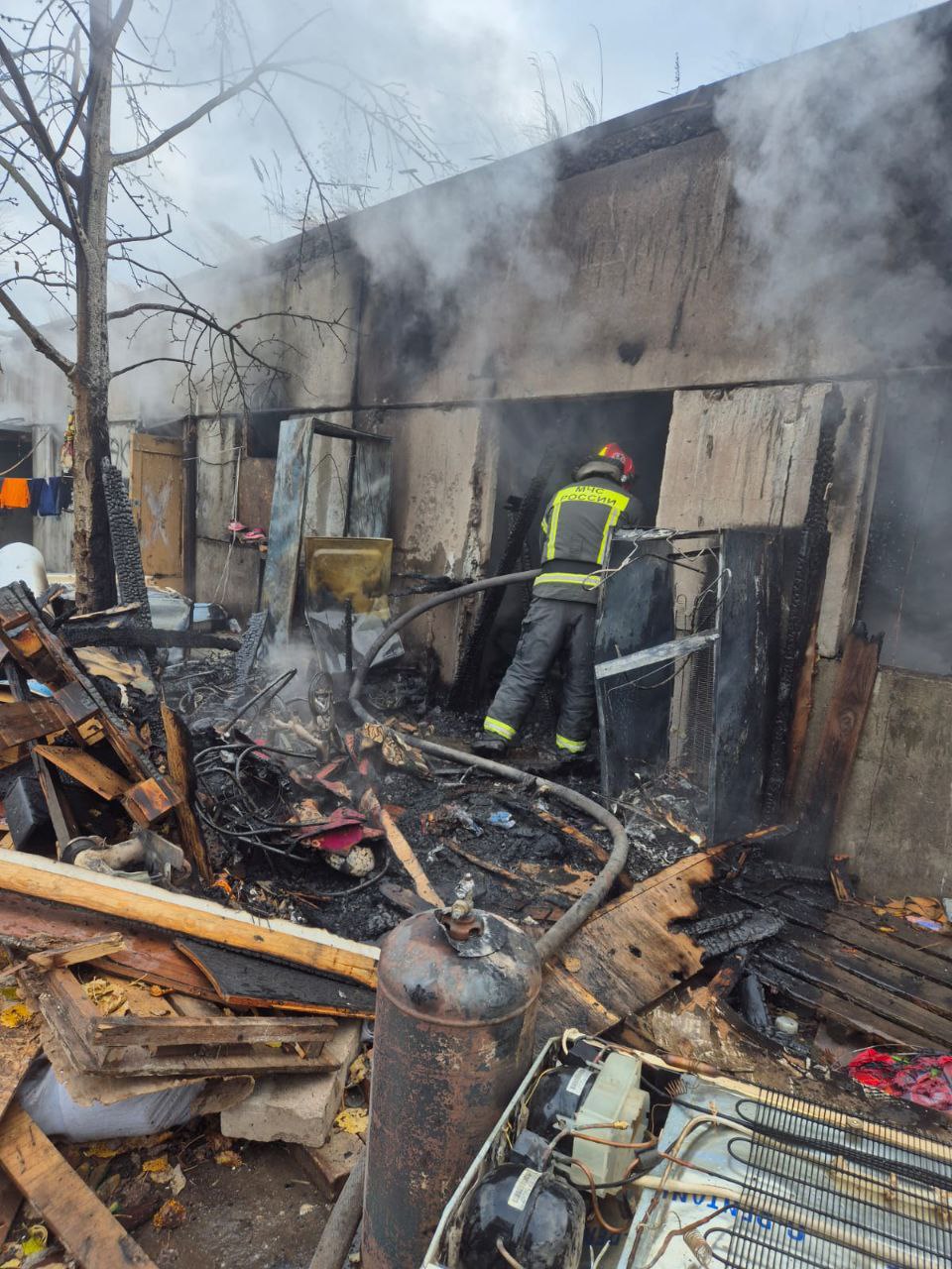 За прошедшие сутки подразделения территориального пожарно-спасательного гарнизона Ленинградской области реагировали на 18 оперативных событий: За прошедшие сутки подразделения территориального пожарно-спасательного гарнизона Ленинградской области реагировали на 18 оперативных событий: