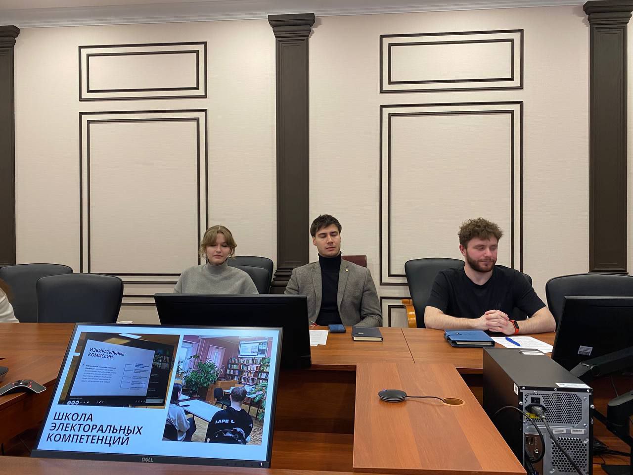 Михаил Лебединский, председатель Леноблизбиркома встретился с молодёжной избирательной комиссией 47 региона в рамках подведения итогов их деятельности в 2025 году Михаил Лебединский, председатель Леноблизбиркома встретился с молодёжной избирательной комиссией 47 региона в рамках подведения итогов их деятельности в 2025 году